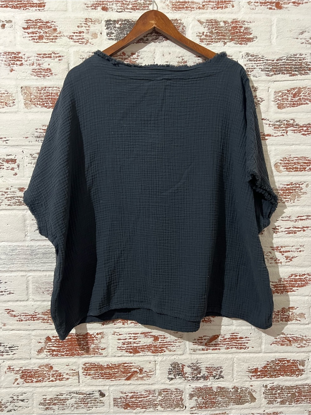 Before You Cotton Gauze Blouse Dark Gray Frayed Trim Coastal Granola Girl Sz L - Picture 4 of 9